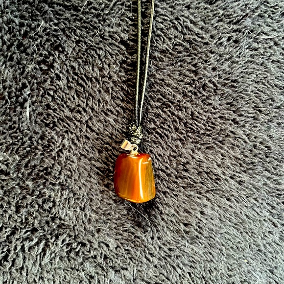 11 Crystal necklaces on leather cords - Picture 3 of 10